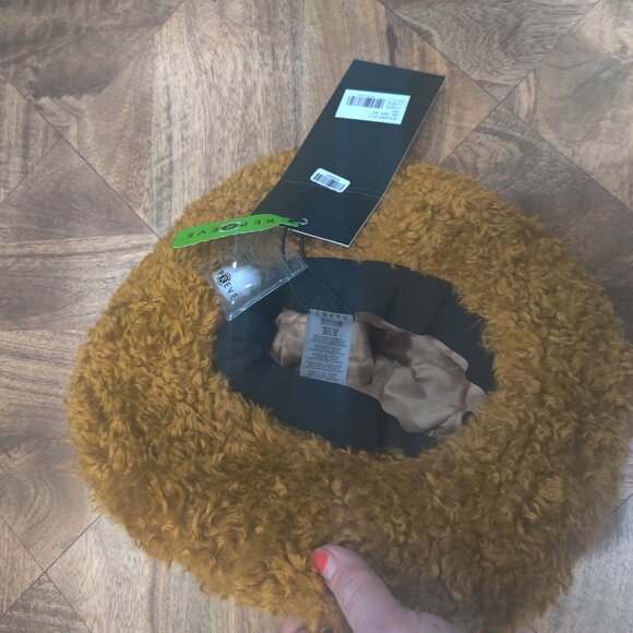 OOF WEAR Faux Fur Bucket Hat One Size New - Picture 4 of 4